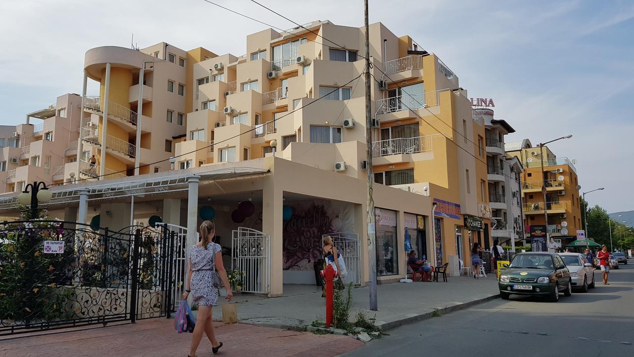 סאני ביץ' Vanilla Garden Apartments מראה חיצוני תמונה