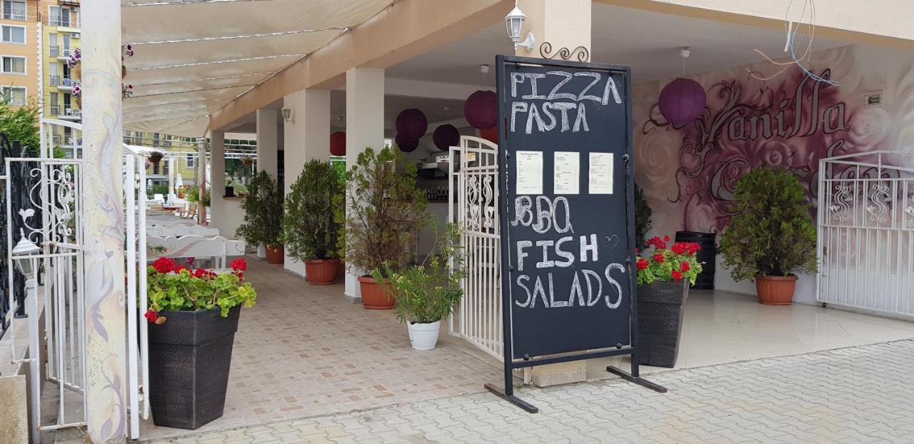 סאני ביץ' Vanilla Garden Apartments מראה חיצוני תמונה