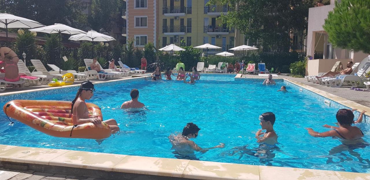 סאני ביץ' Vanilla Garden Apartments מראה חיצוני תמונה