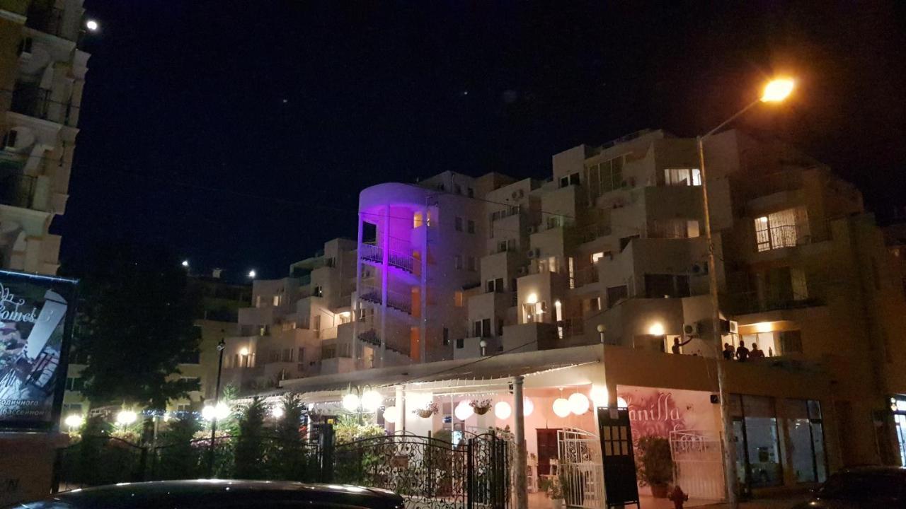 סאני ביץ' Vanilla Garden Apartments מראה חיצוני תמונה