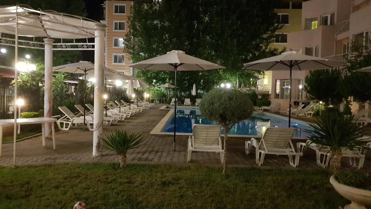 סאני ביץ' Vanilla Garden Apartments מראה חיצוני תמונה